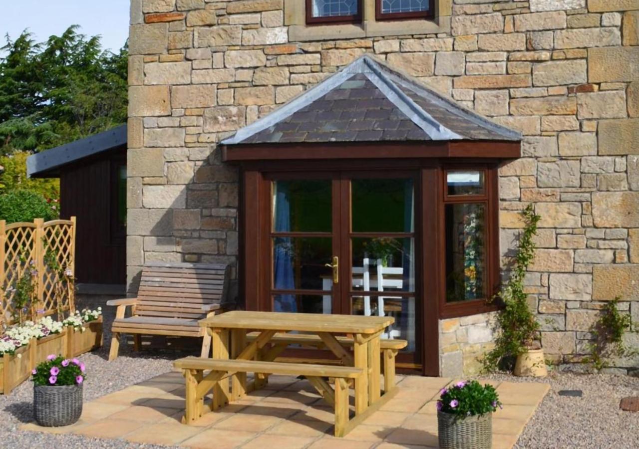 The Tower, Moray Firth Holiday Home Kinloss Екстериор снимка